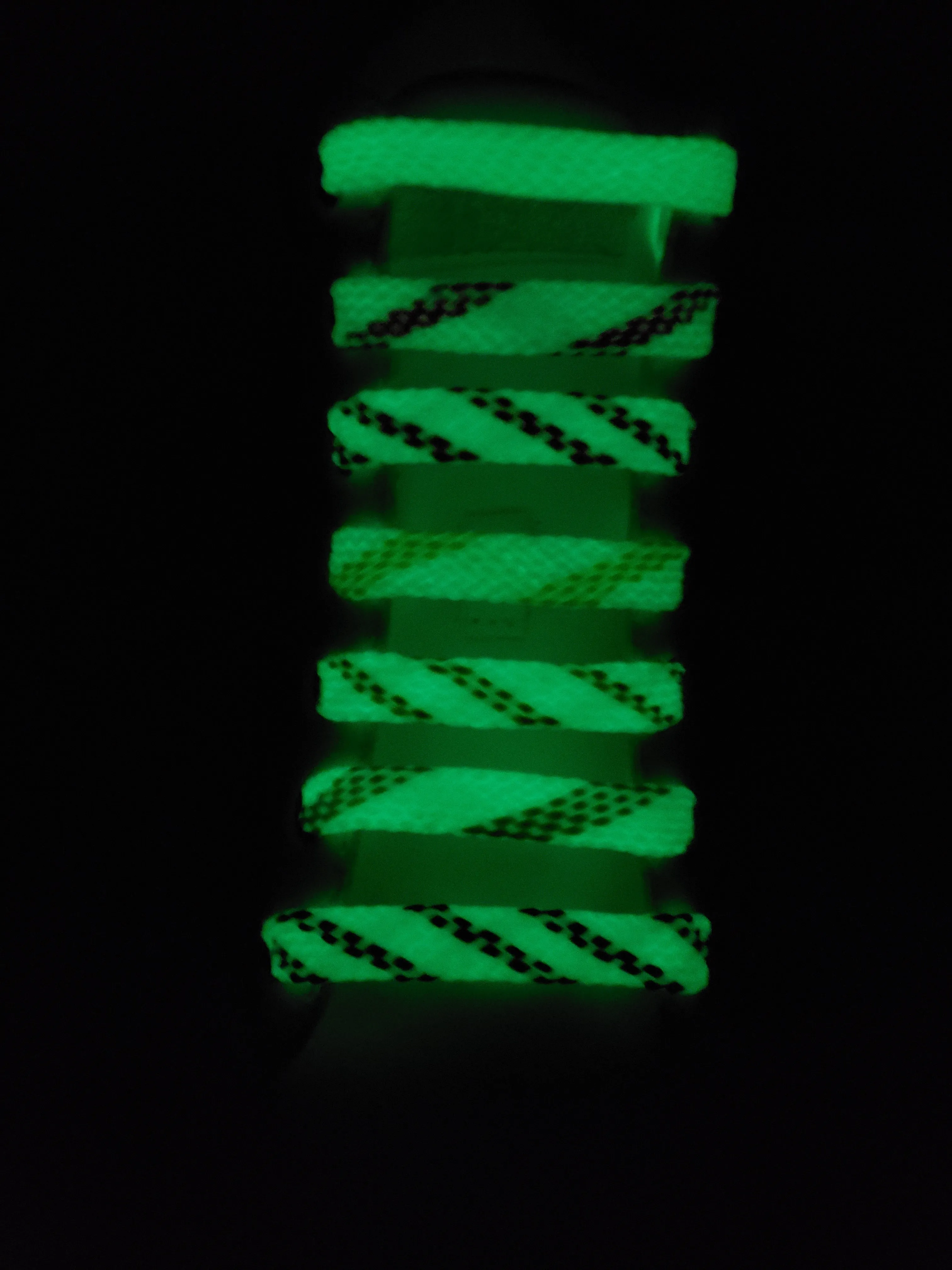 Flat Glow in the Dark Shoelaces - Pink and White