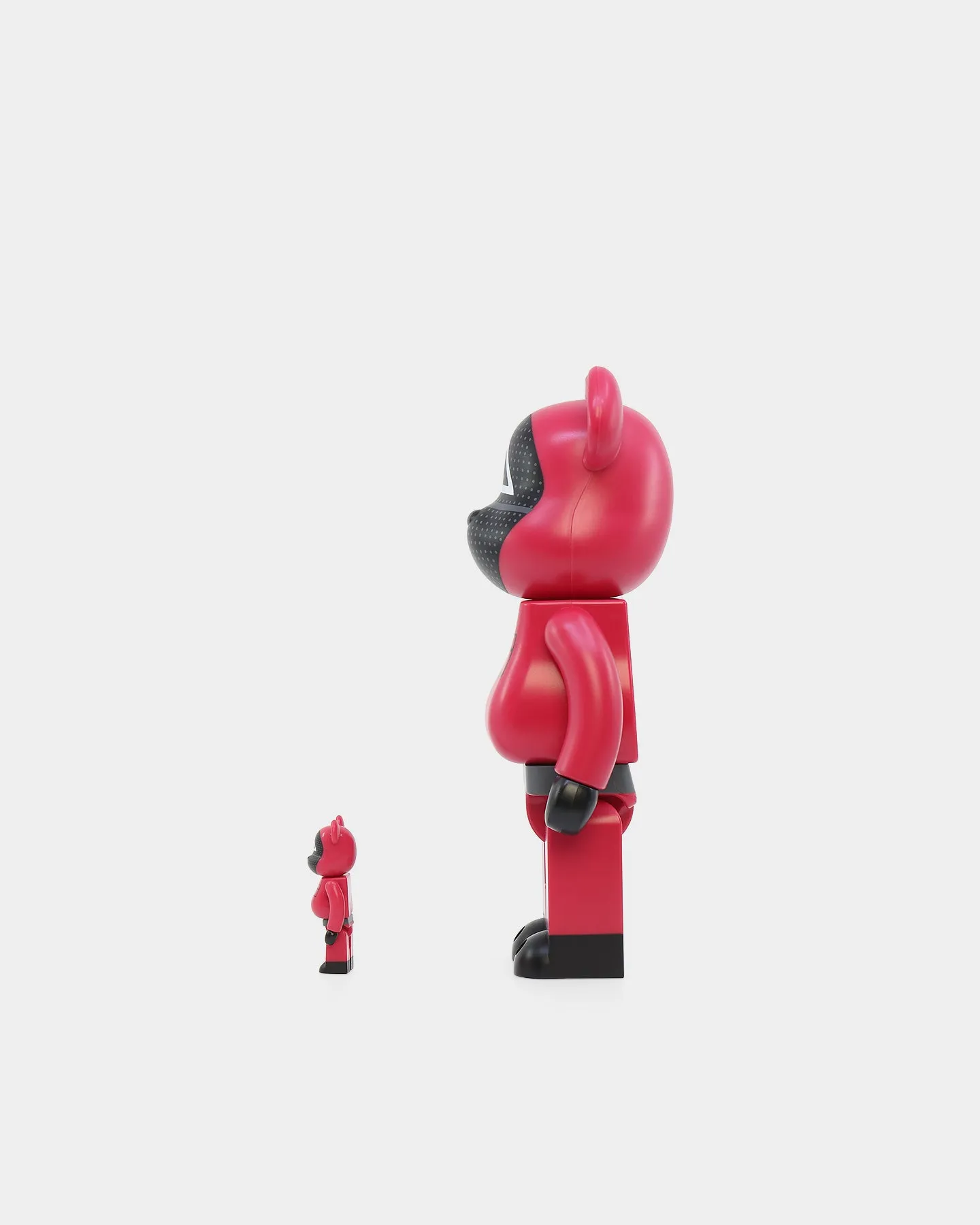 Medicom Toy Be@rbrick X Squid Games Triangle Guard 100% & 400% Figure Set Red/Black